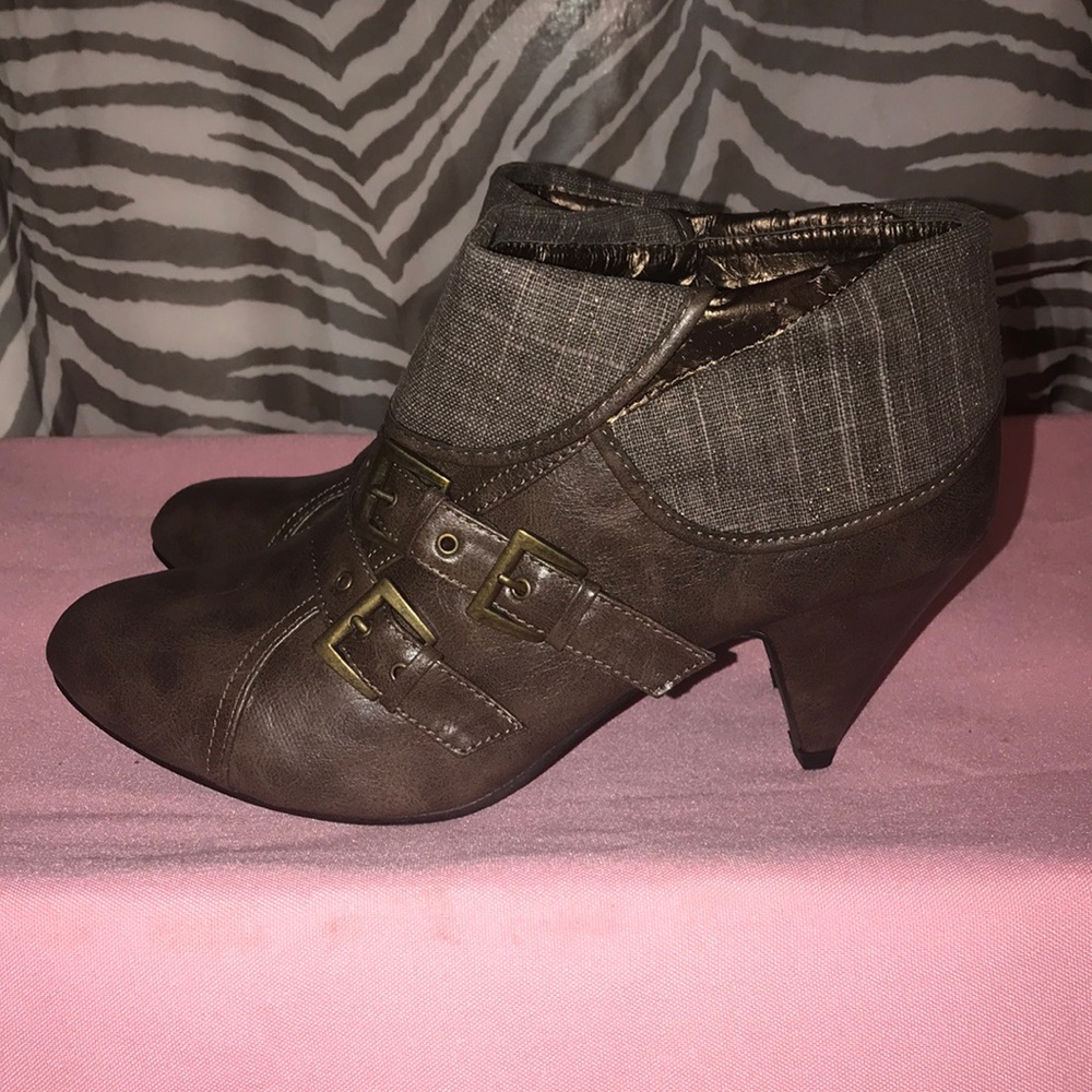 Cute Bootie - Picture 3 of 6